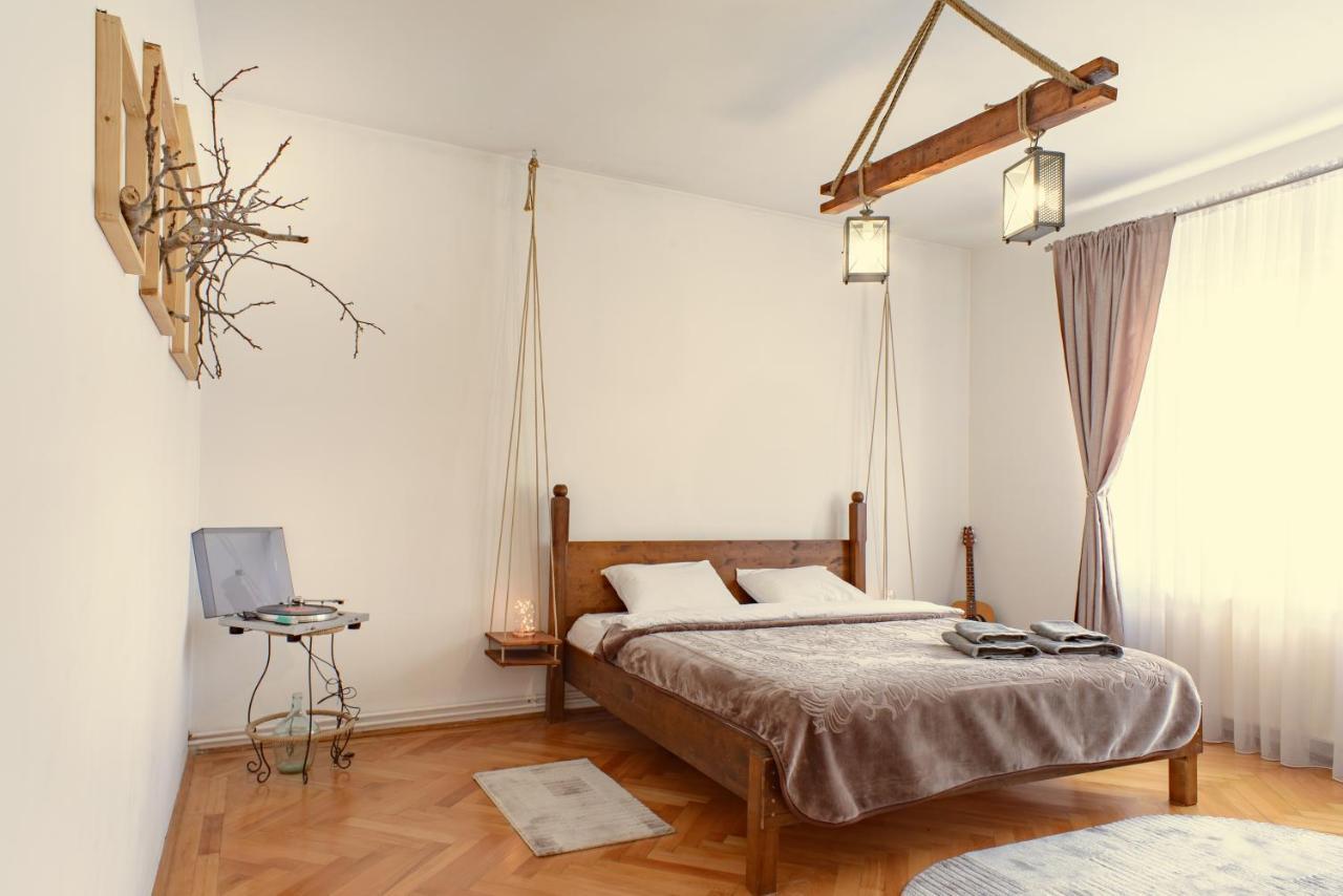 Sunshine Apartment Брашов Экстерьер фото